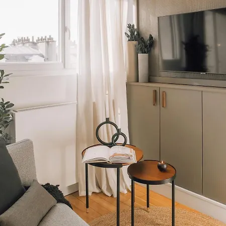 Astor - Et Balcon A Batignolles דירה פריז